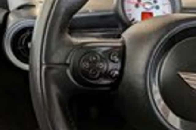 MINI Mini (2012) thumbnail 12