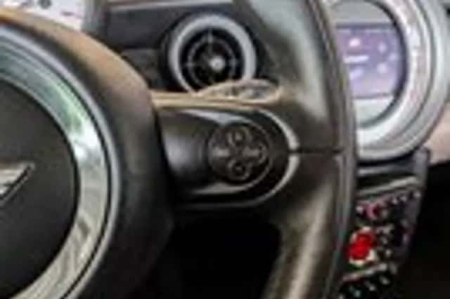 MINI Mini (2012) thumbnail 13