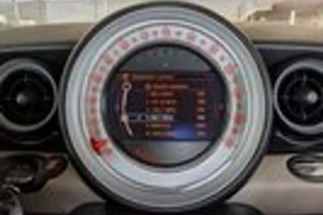 MINI Mini (2012) thumbnail 15