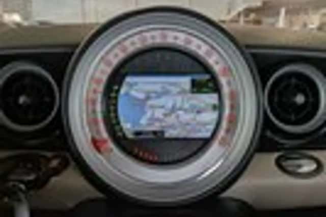 MINI Mini (2012) thumbnail 16