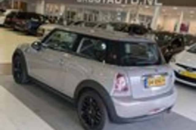 MINI Mini (2012) thumbnail 3