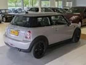 MINI Mini (2012) thumbnail 4