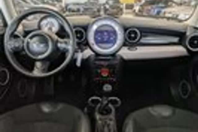 MINI Mini (2012) thumbnail 9