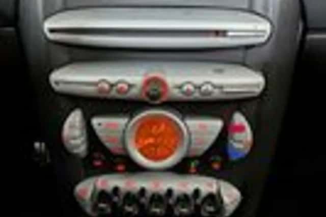 MINI Mini (2007) thumbnail 15