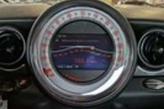 MINI Mini (2007) thumbnail 16
