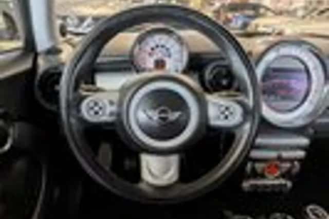 MINI Mini (2007) thumbnail 10