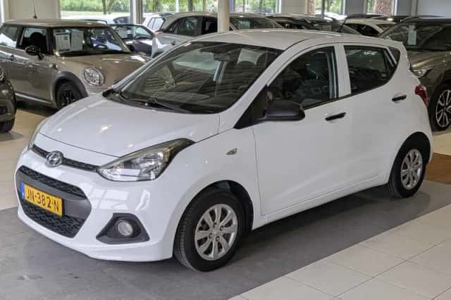 Hyundai i10 (2016) thumbnail 2