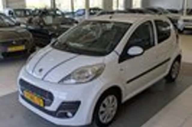 Peugeot 107 (2013) thumbnail 2