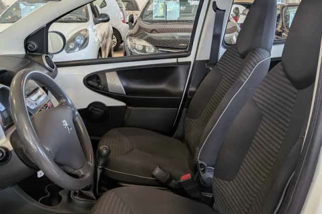 Peugeot 107 (2013) thumbnail 6