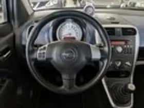 Opel Agila (2009) thumbnail 9