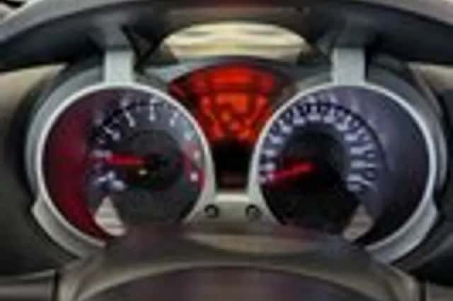Nissan Juke (2011) thumbnail 11