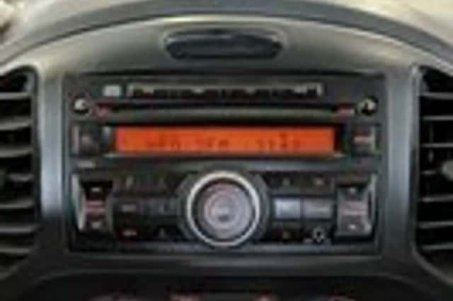 Nissan Juke (2011) thumbnail 13