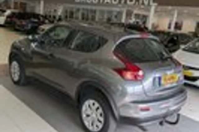 Nissan Juke (2011) thumbnail 3