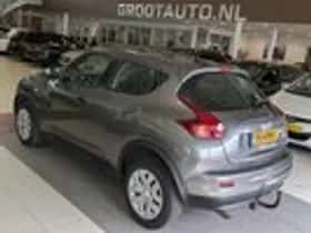 Nissan Juke (2011) thumbnail 3