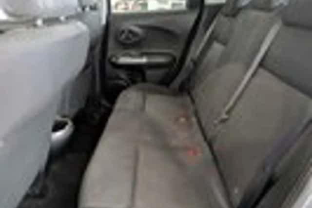 Nissan Juke (2011) thumbnail 7