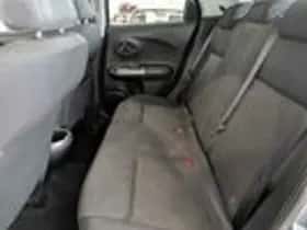 Nissan Juke (2011) thumbnail 7