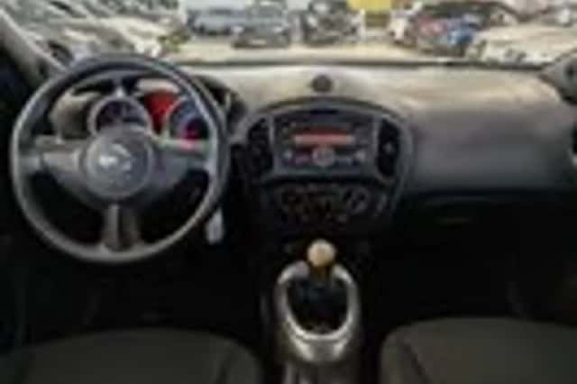 Nissan Juke (2011) thumbnail 9