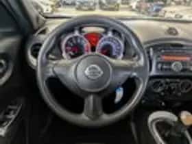 Nissan Juke (2011) thumbnail 10