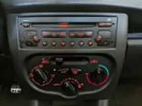 Peugeot 206+ (2010) thumbnail 12