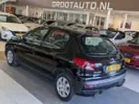 Peugeot 206+ (2010) thumbnail 3