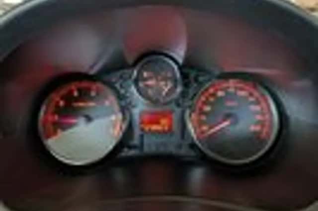 Peugeot 206+ (2010) thumbnail 10