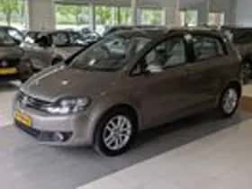 Volkswagen Golf (2012) thumbnail 2
