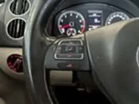 Volkswagen Golf (2012) thumbnail 12