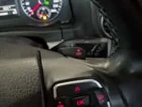 Volkswagen Golf (2012) thumbnail 15