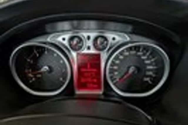 Ford Focus (2009) thumbnail 11