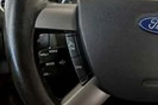 Ford Focus (2009) thumbnail 12