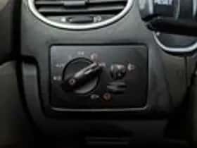 Ford Focus (2009) thumbnail 19