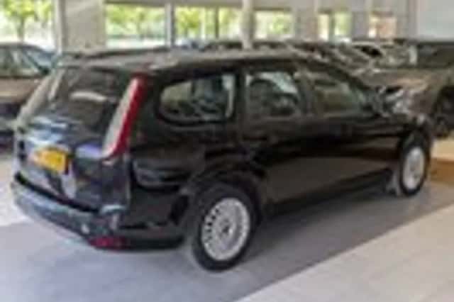 Ford Focus (2009) thumbnail 4