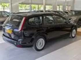 Ford Focus (2009) thumbnail 4