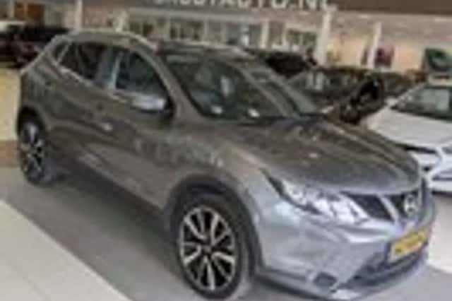 Nissan Qashqai (2015) thumbnail 1