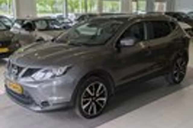 Nissan Qashqai (2015) thumbnail 2