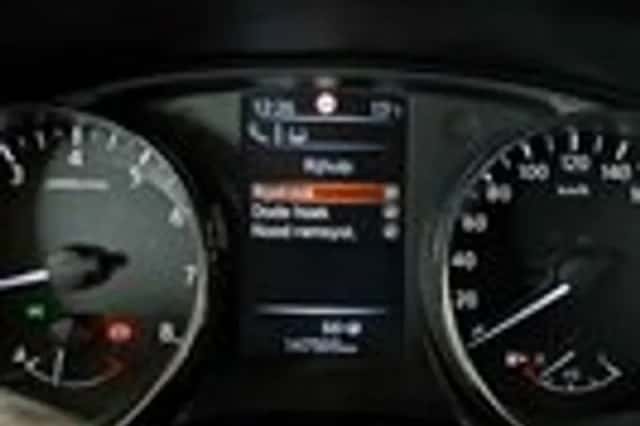 Nissan Qashqai (2015) thumbnail 16
