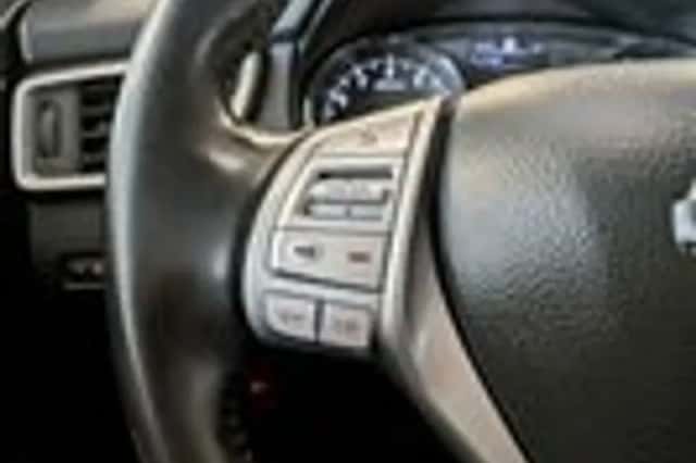 Nissan Qashqai (2015) thumbnail 17