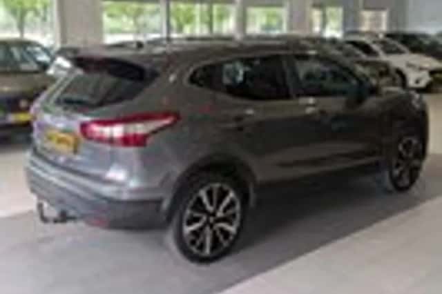 Nissan Qashqai (2015) thumbnail 4