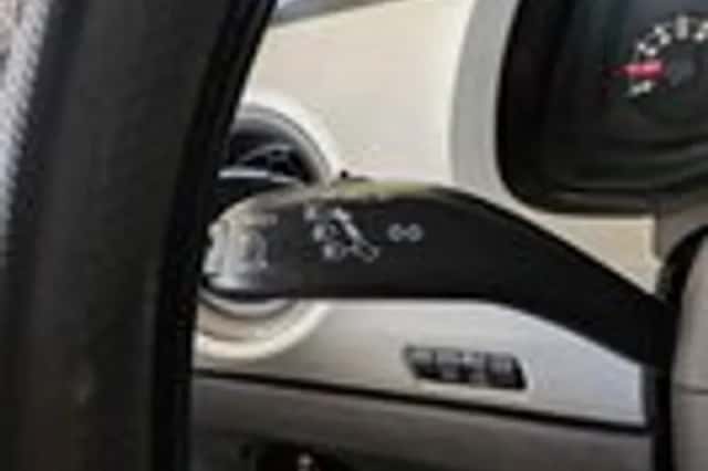 SEAT Mii (2012) thumbnail 12