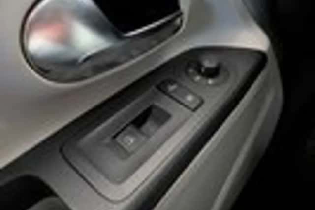 SEAT Mii (2012) thumbnail 15