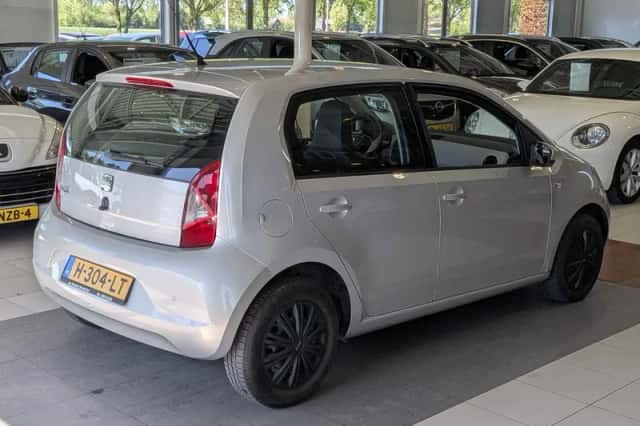 SEAT Mii (2012) thumbnail 4
