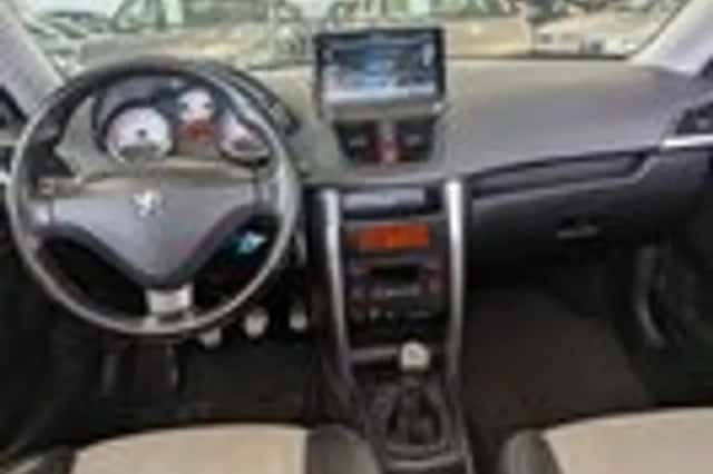 Peugeot 207 (2009) thumbnail 9