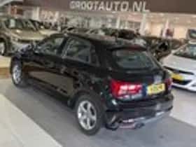 Audi A1 (2015) thumbnail 3