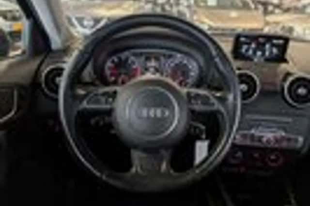 Audi A1 (2015) thumbnail 10