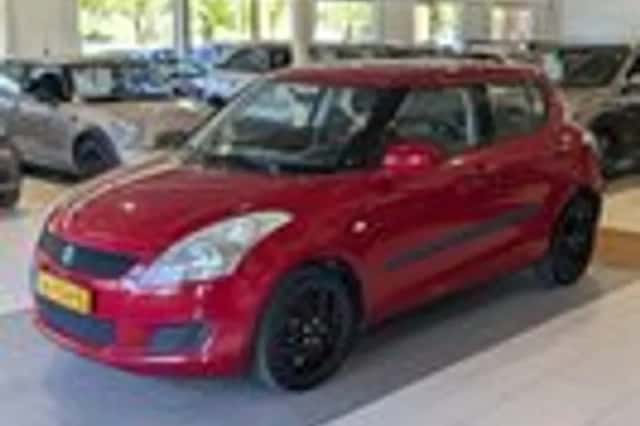 Suzuki Swift (2011) thumbnail 2