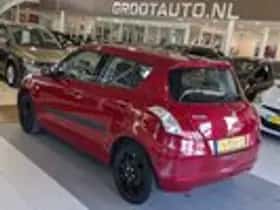 Suzuki Swift (2011) thumbnail 3