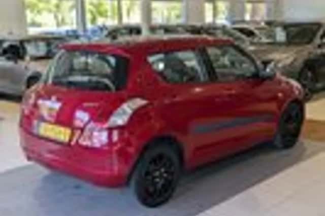 Suzuki Swift (2011) thumbnail 4