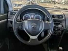 Suzuki Swift (2011) thumbnail 10