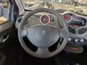 Renault Twingo (2010) thumbnail 10