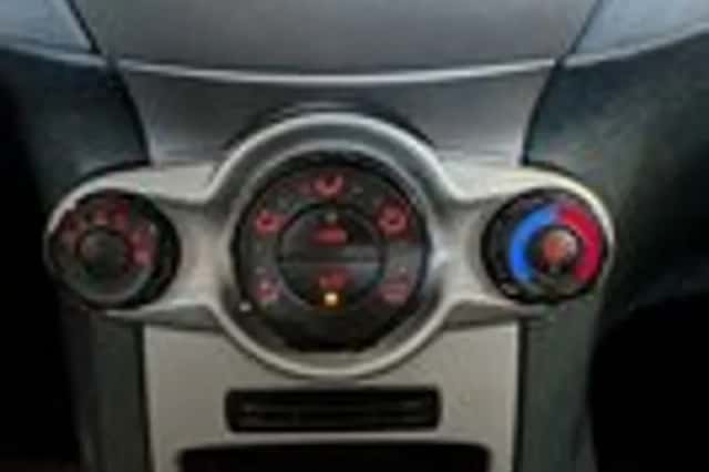 Ford Fiesta (2009) thumbnail 12
